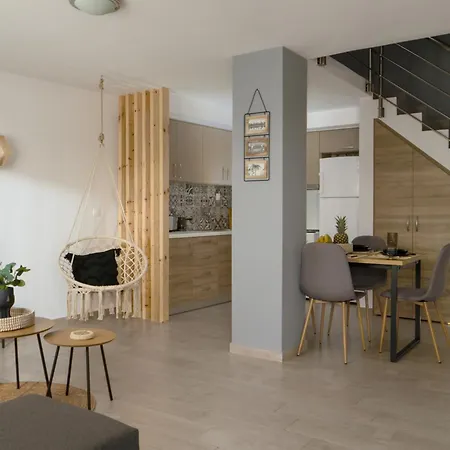 Jasmine Loft Luxury 1 Holiday home *